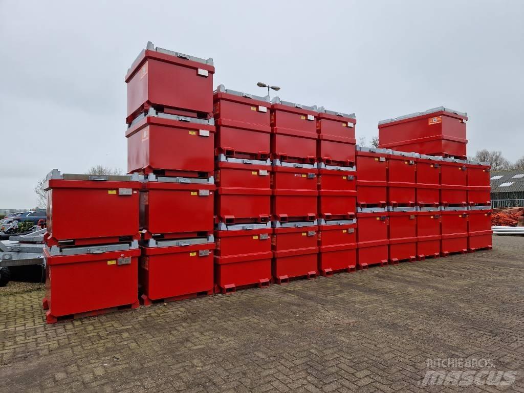  Tolsma IBC Резервоари за гориво и добавки

