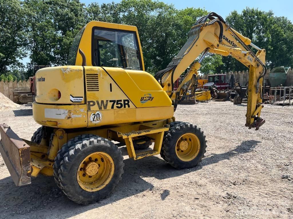 Komatsu PW 75 R Колесни екскаватори
