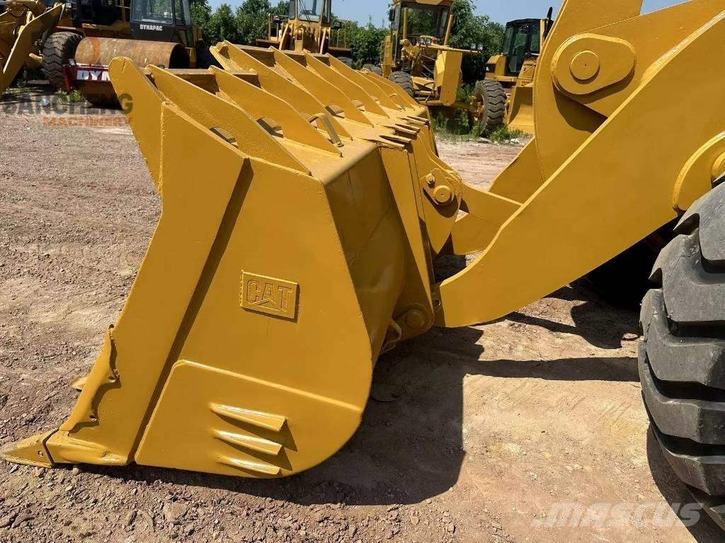 CAT 980H Колесни товарачи