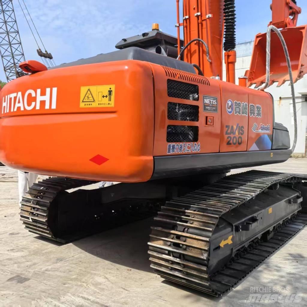  htiachi zx200-3g Средни екскаватори 7т - 12т