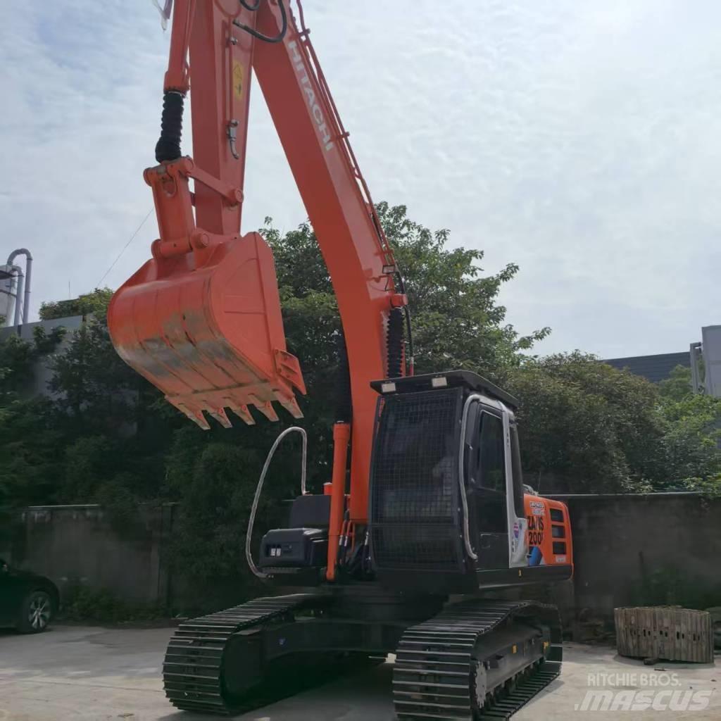  htiachi zx200-3g Средни екскаватори 7т - 12т