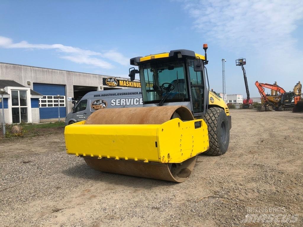 Atlas Copco CA3500 D Еднобарабанни ролки

