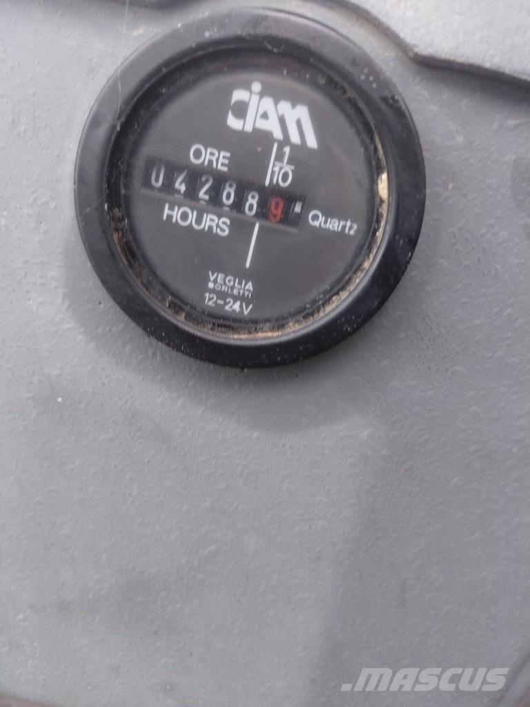 Kramer-allrad 808K Средни екскаватори 7т - 12т