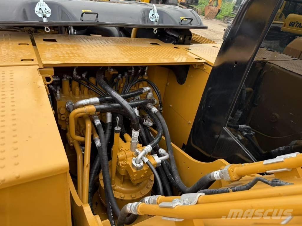 CAT 320D2 Верижен екскаватор