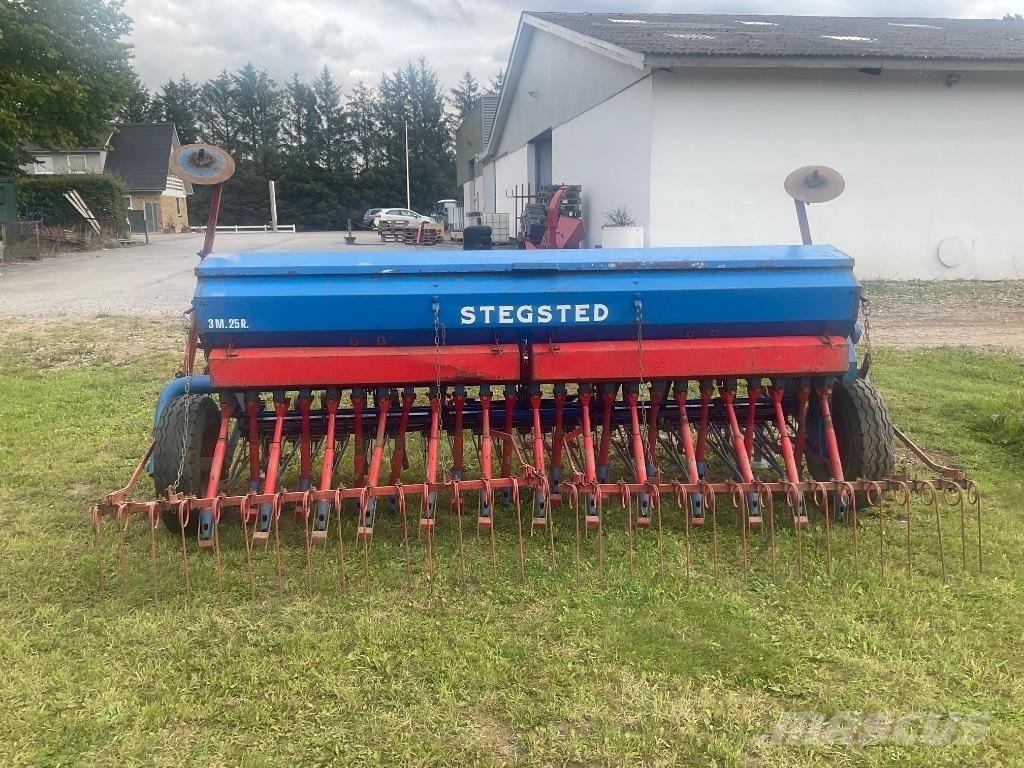 Stegsted Stn Редосеялки