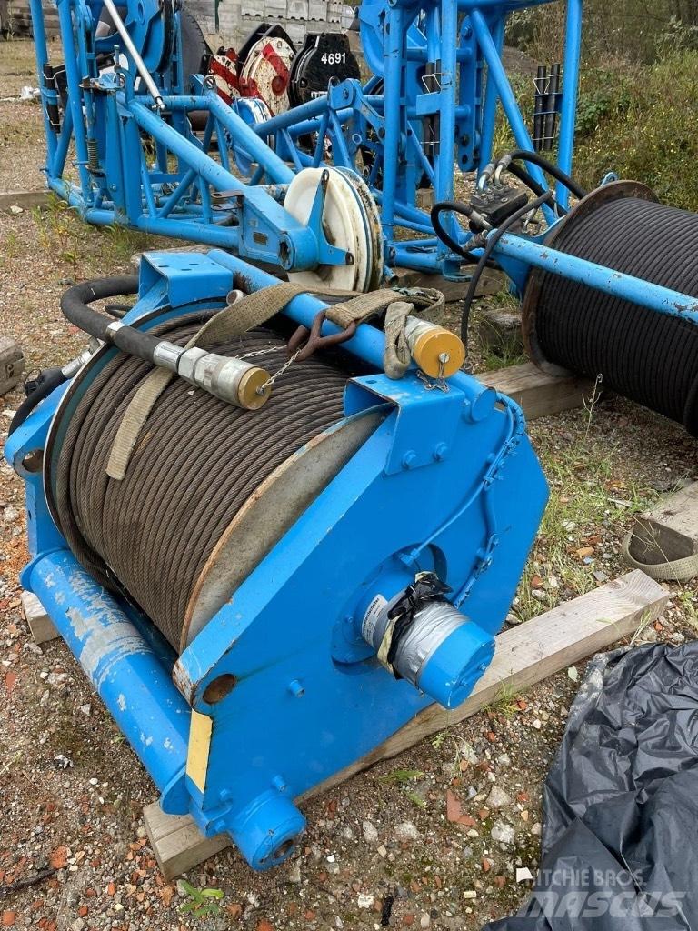 Liebherr Crane parts Кранове за тежък терен