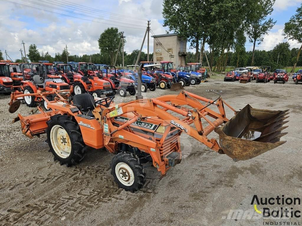 Kubota L1-R22 Трактори