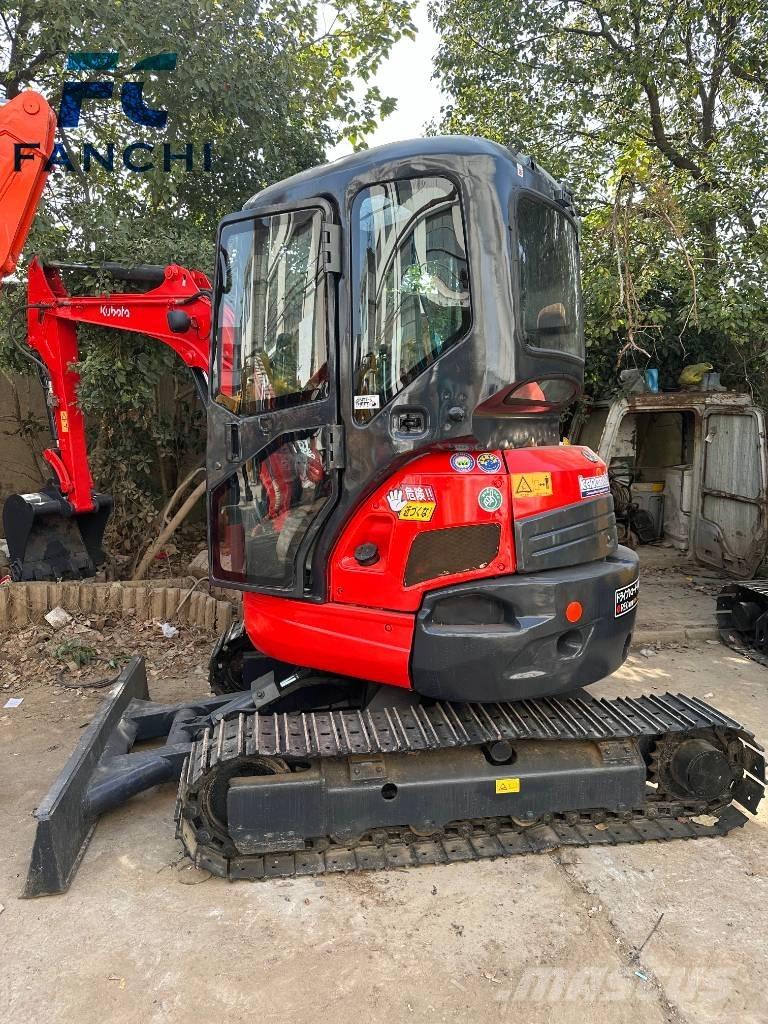Kubota u35 Верижен екскаватор