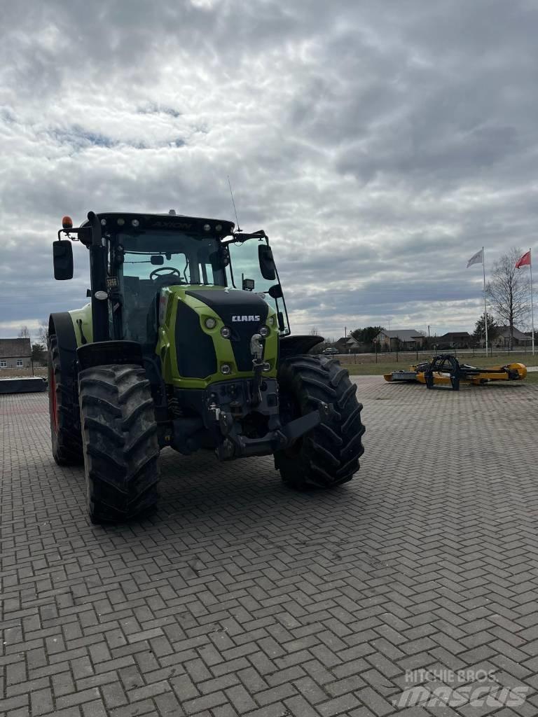 CLAAS Axion 850 Трактори