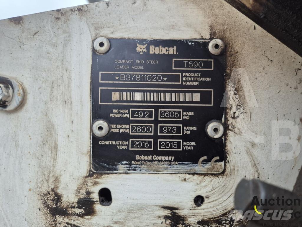 Bobcat T590 Верижен товарач