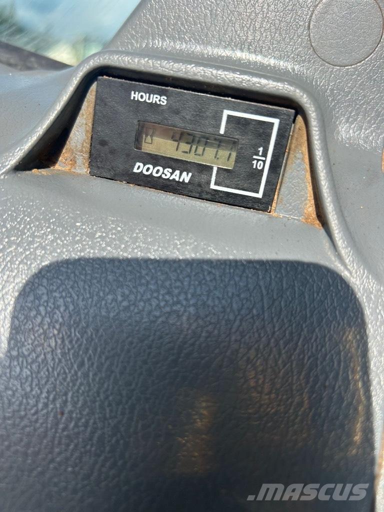 Doosan DX140 LC-7 Верижен екскаватор