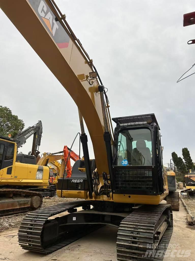 CAT 320 D Верижен екскаватор