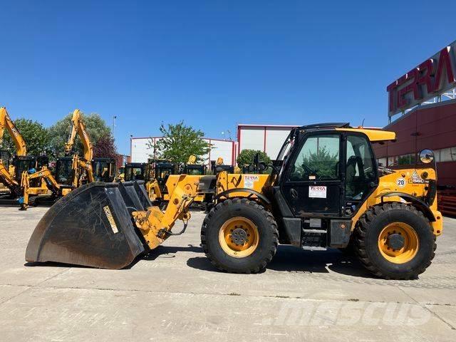 JCB 560-80 WM Телескопични товарачи