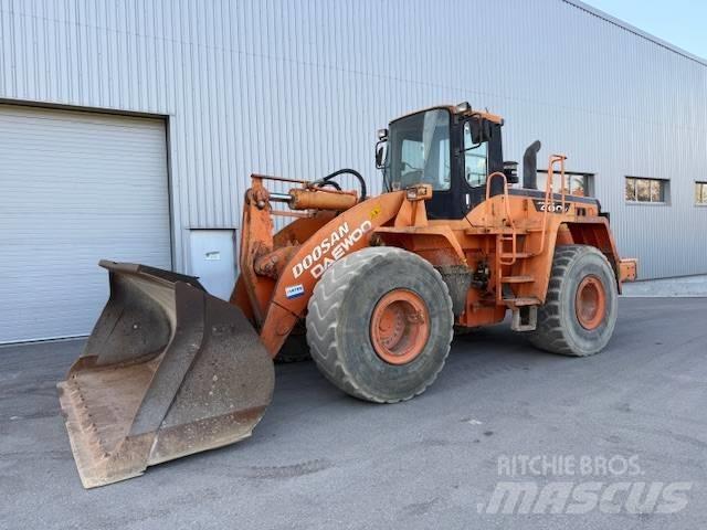 Doosan DL 400 Колесни товарачи