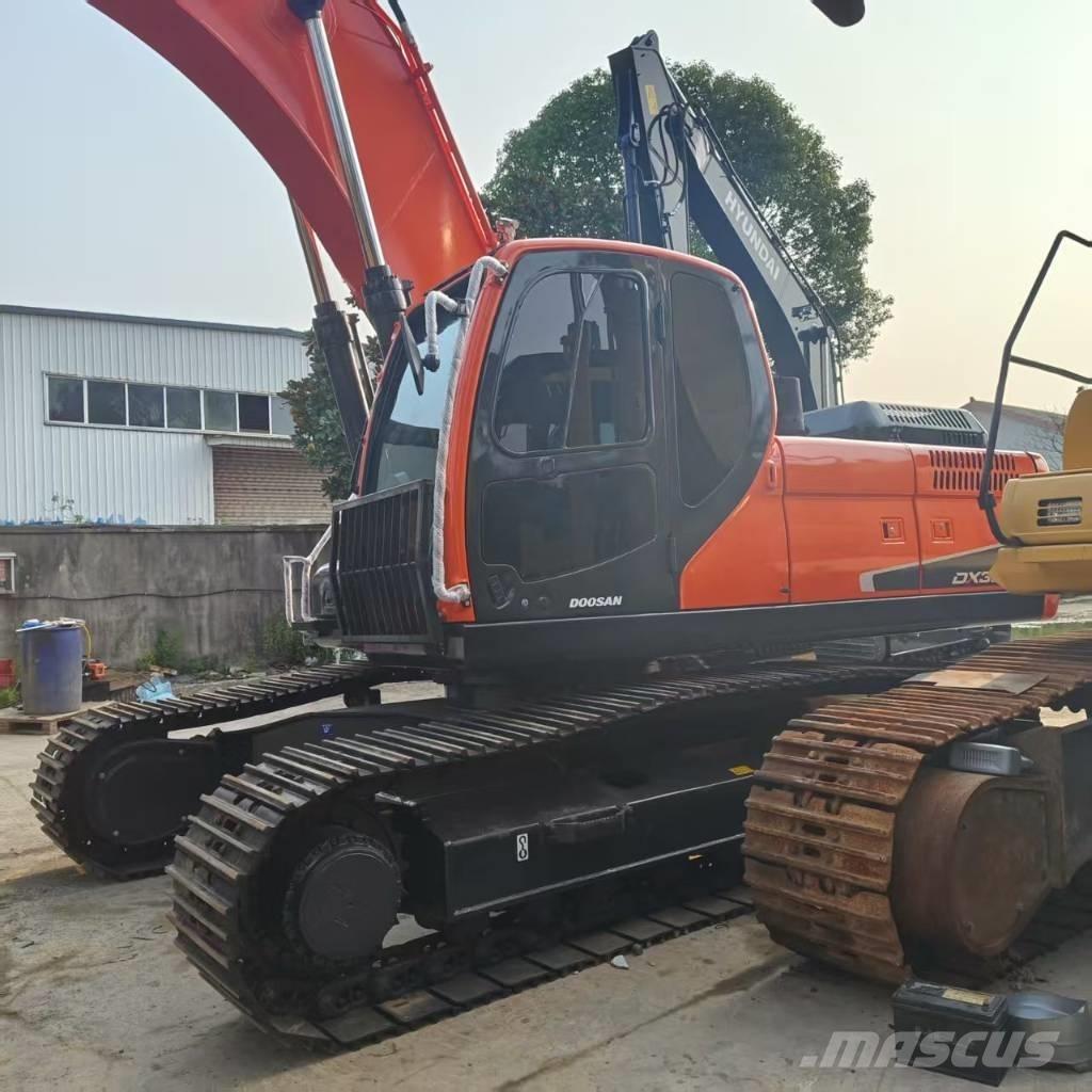 Doosan DX 300 LC Верижен екскаватор