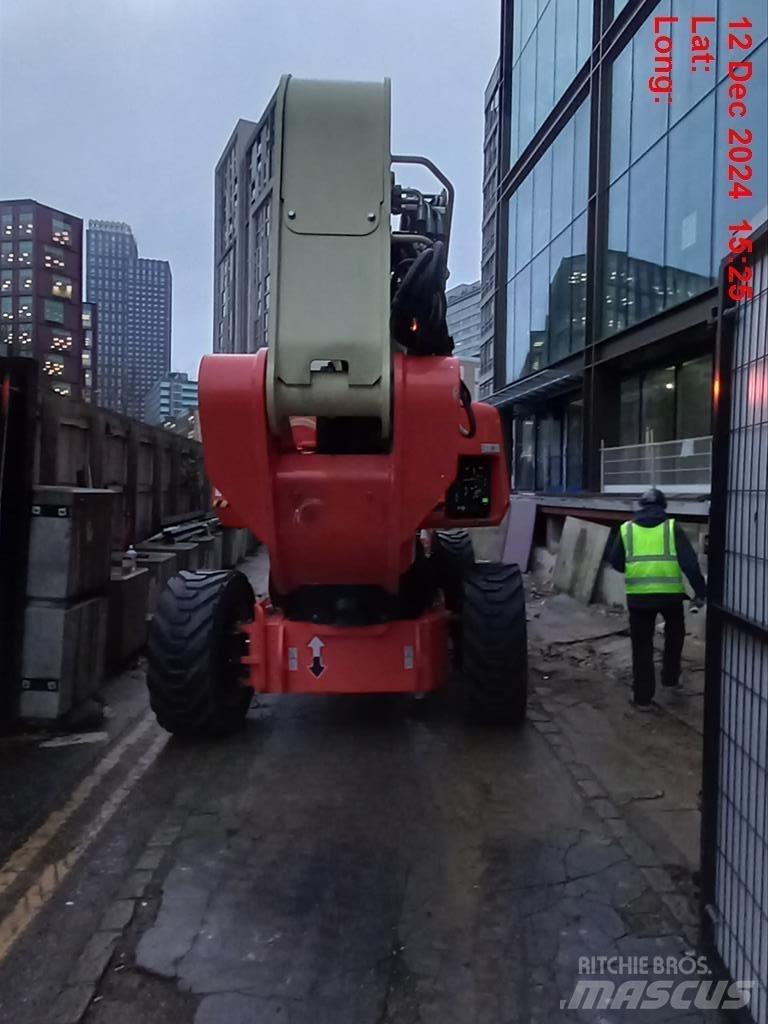 JLG 1250 AJP Съчленени стрелови подемници
