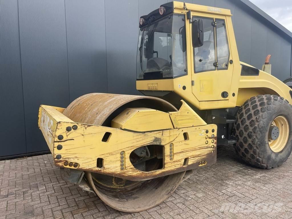 Bomag Bw 213 Пневматични гумени  ролки
