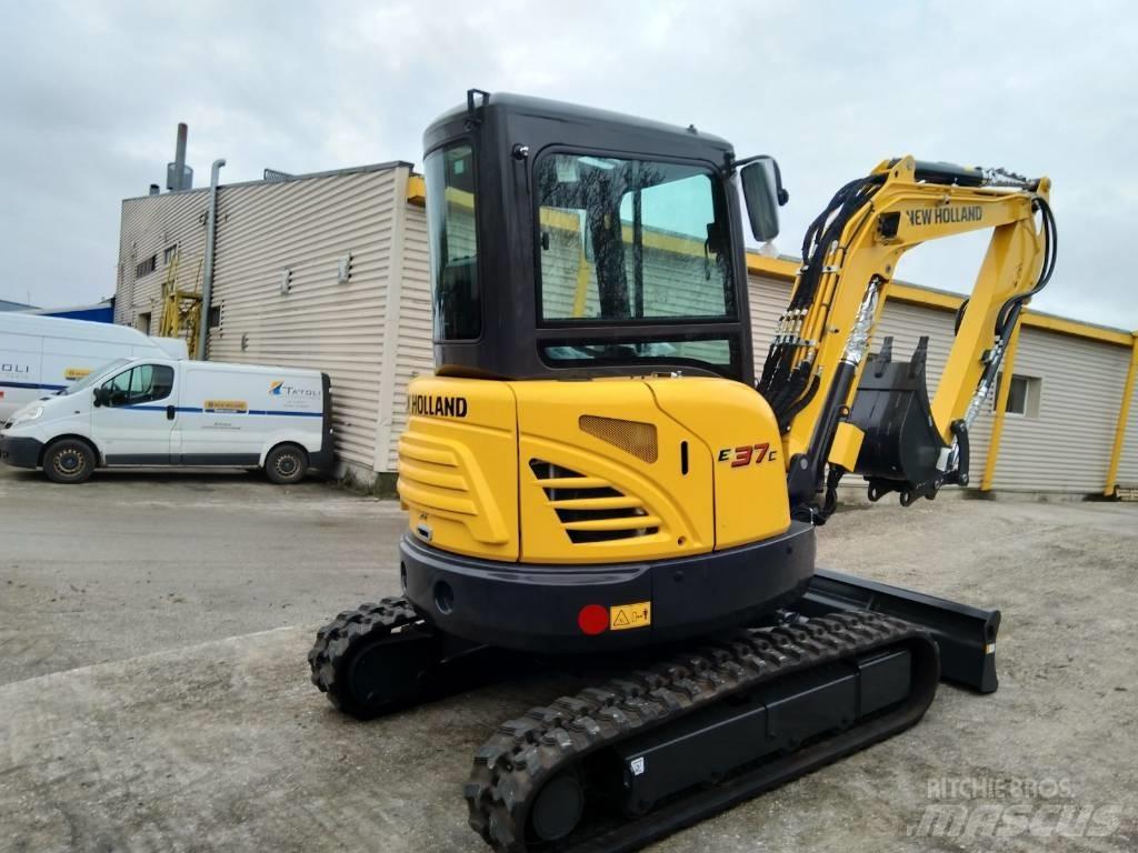 New Holland E37C Мини екскаватори < 7 т