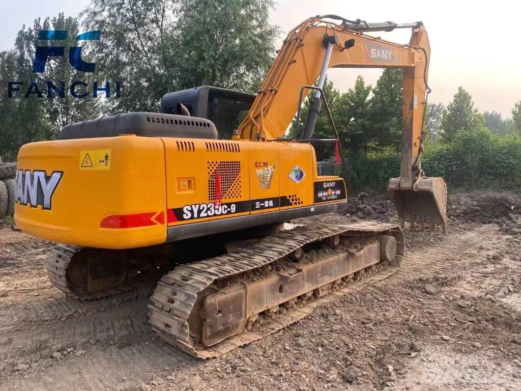 Sany SY 235 H Средни екскаватори 7т - 12т