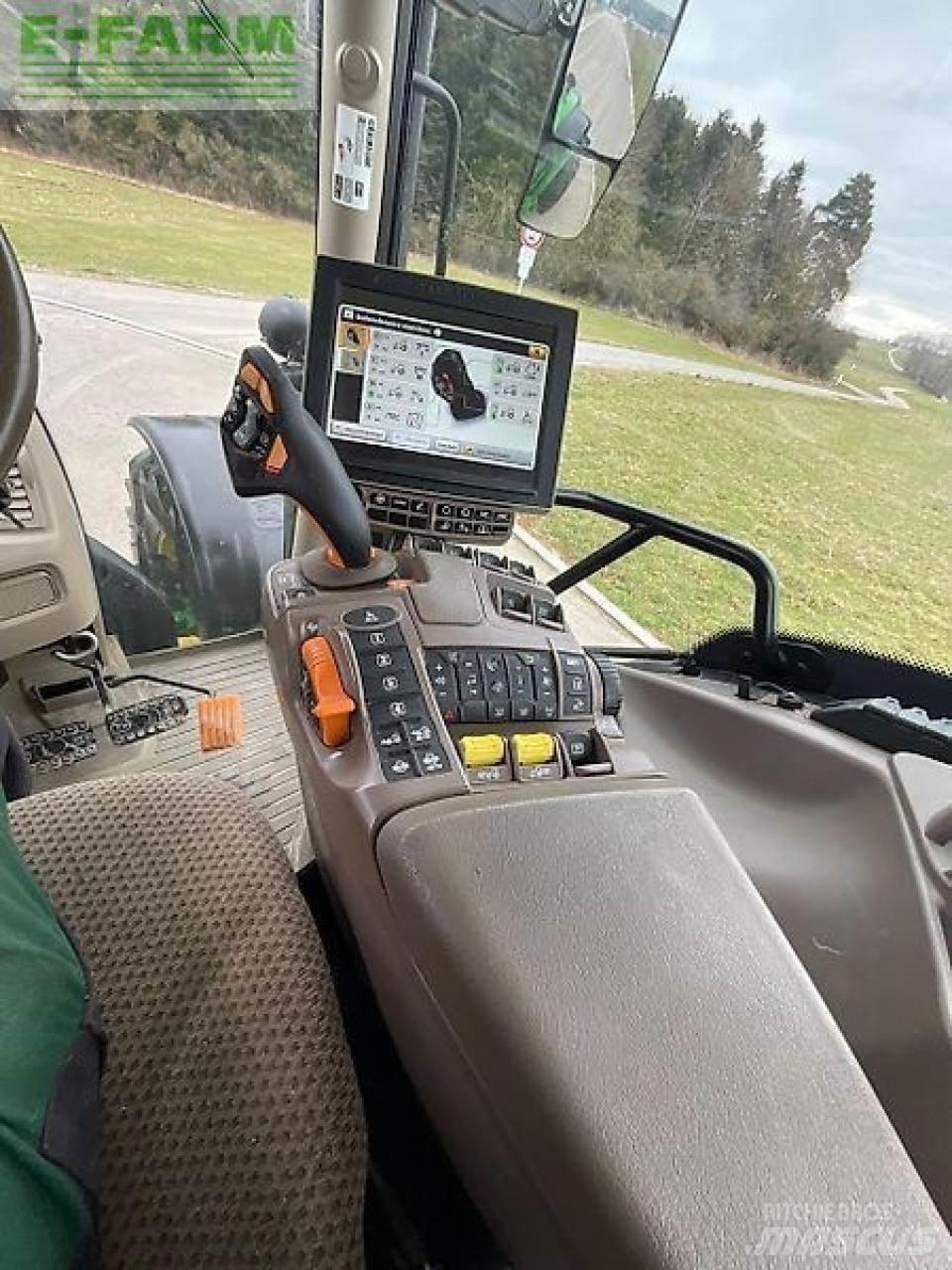 John Deere 6215 r Трактори
