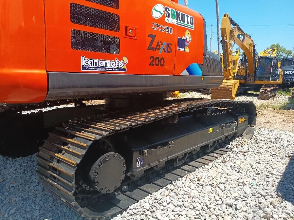 Hitachi ZX 200 Средни екскаватори 7т - 12т