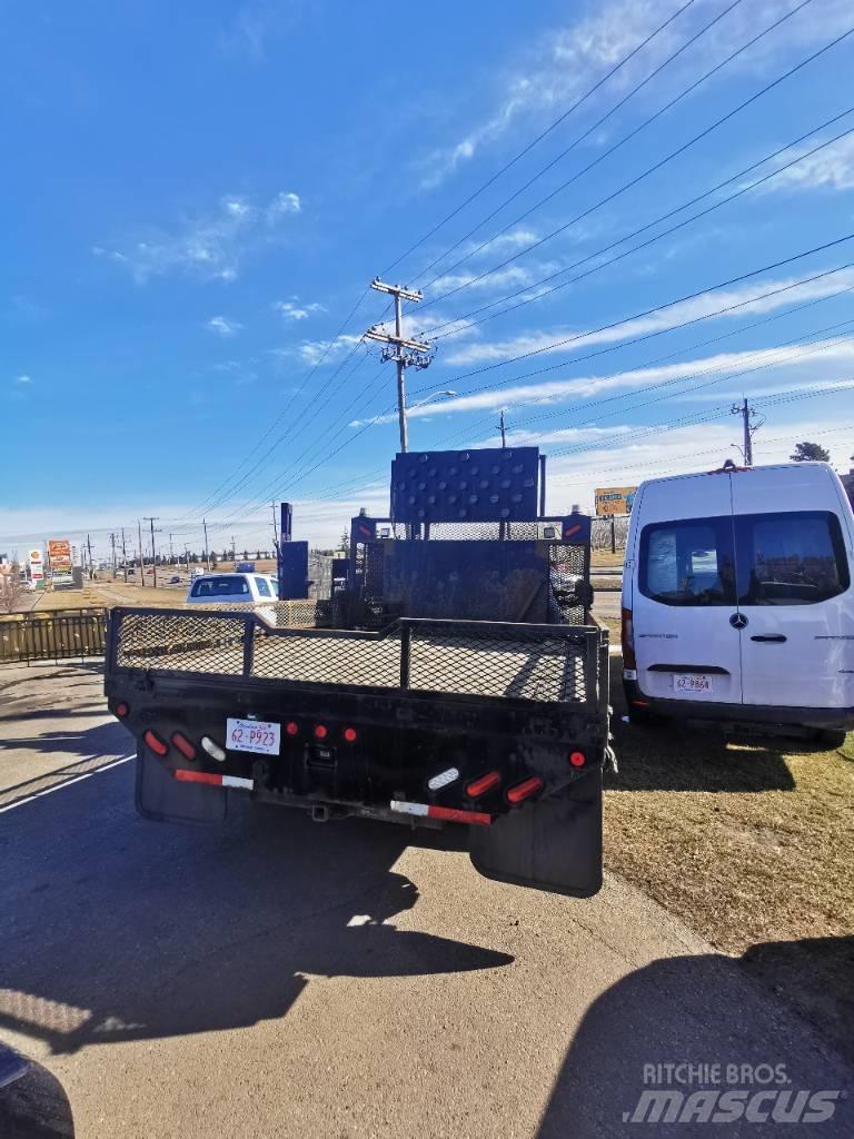Ford F 550 XLT Бордови