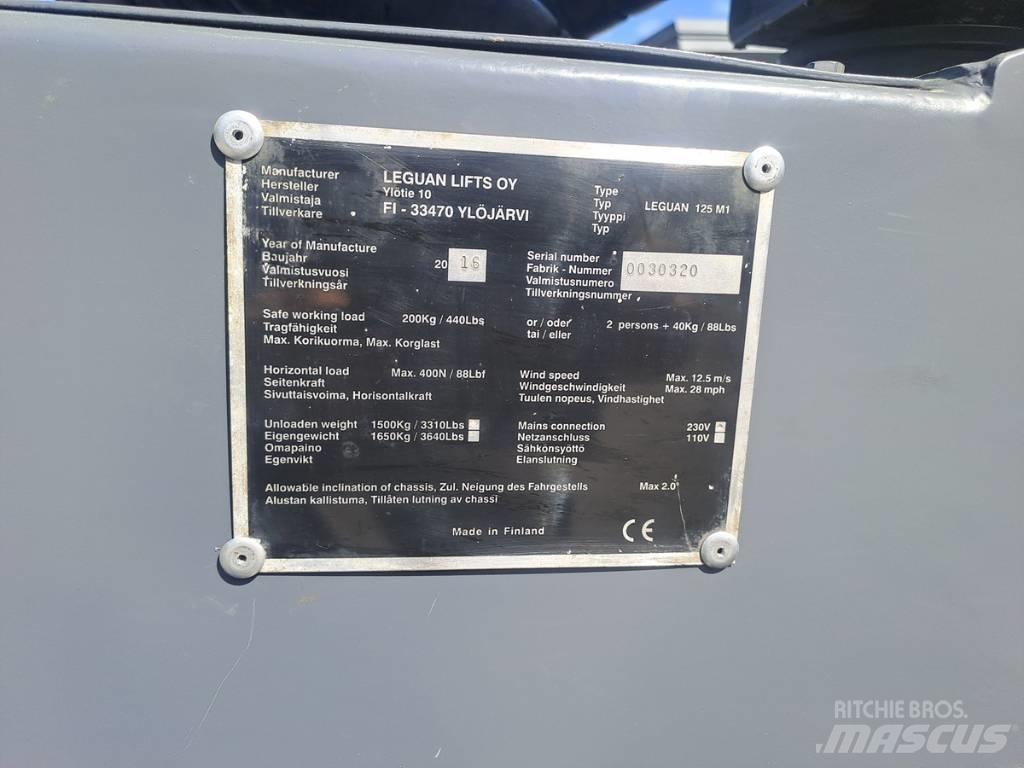 Leguan 125 Компактни самоходни стрелови подемници

