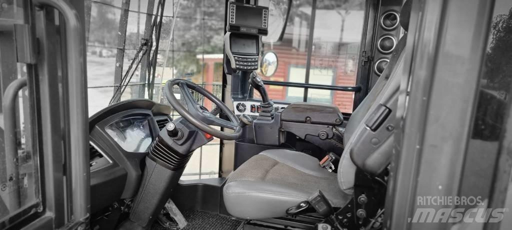 Hyundai HL 960 Колесни товарачи