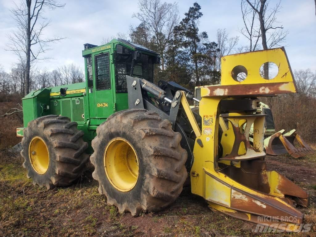 John Deere 843 K Секачи
