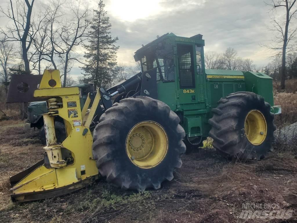 John Deere 843 K Секачи
