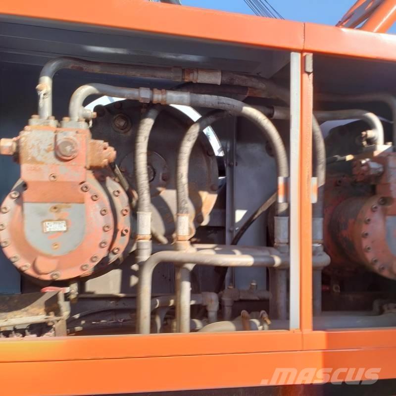 Hitachi KH 150 Верижни кранове
