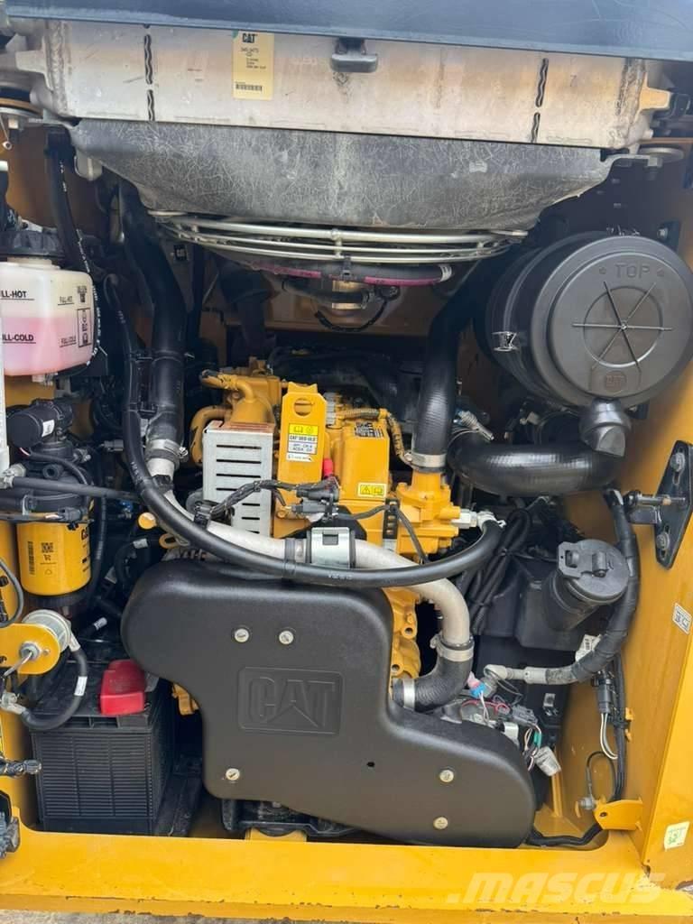 CAT 279 D3 Мини товарачи
