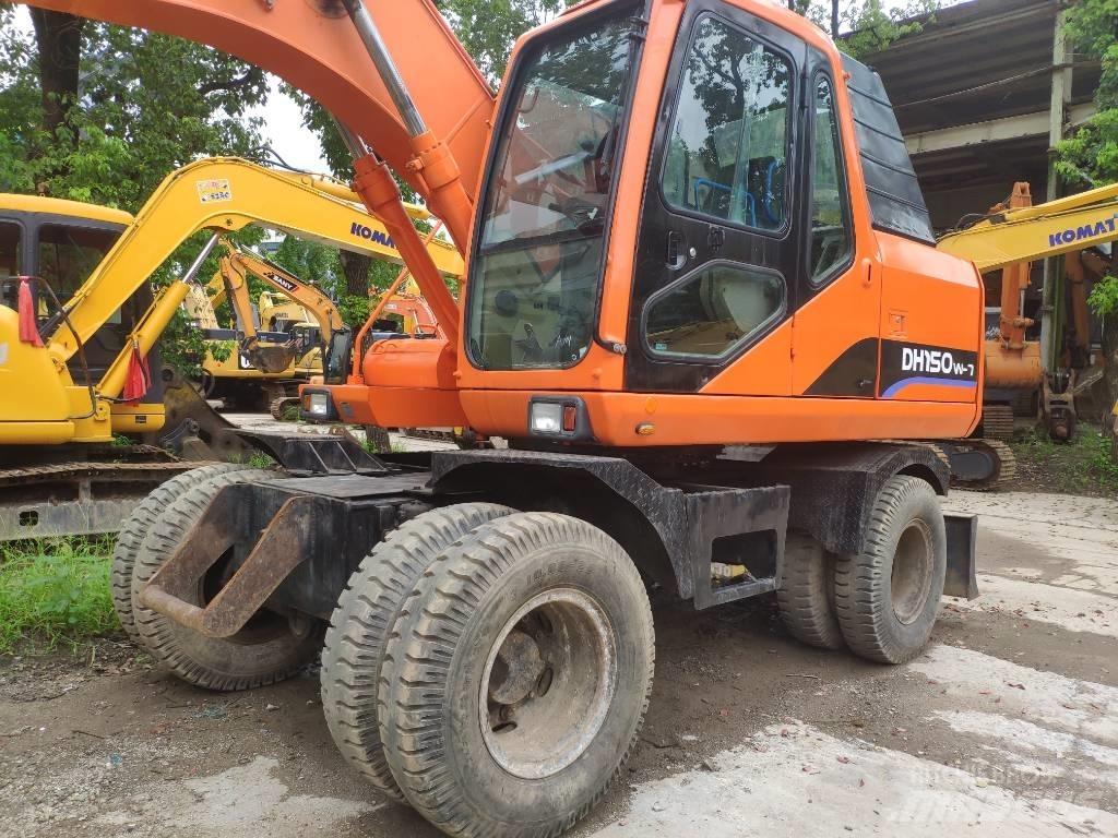 Doosan DH 150 W-7 Колесни екскаватори