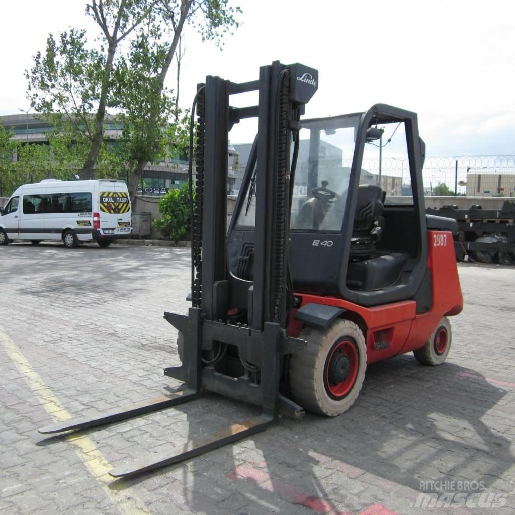 Linde E40P Електрически вилични кари-повдигачи