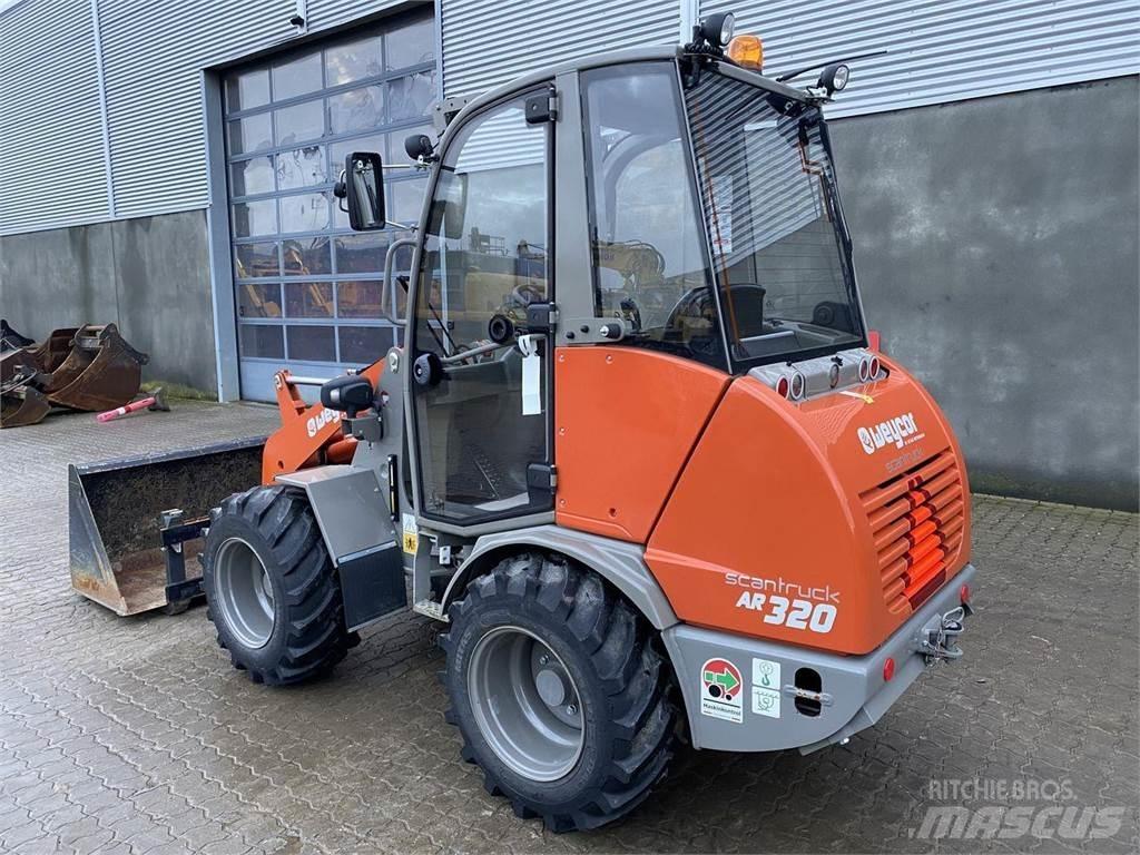 Weycor AR320 Cab Многофункционални товарачи