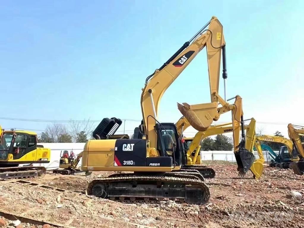 CAT 318d Верижен екскаватор