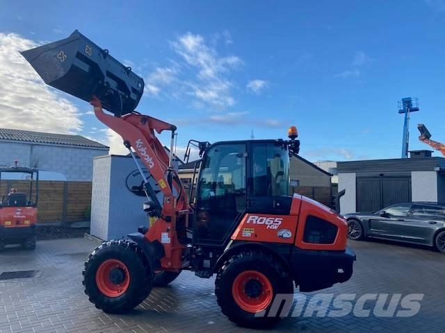 Kubota R 065 Колесни товарачи