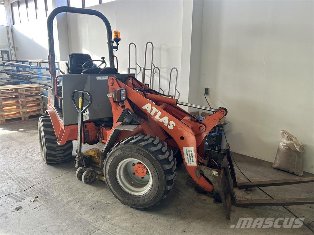 Atlas AR32E Многофункционални товарачи