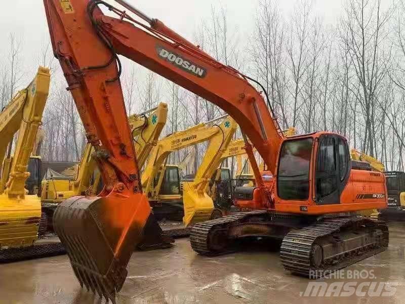 Doosan DX300LC Верижен екскаватор