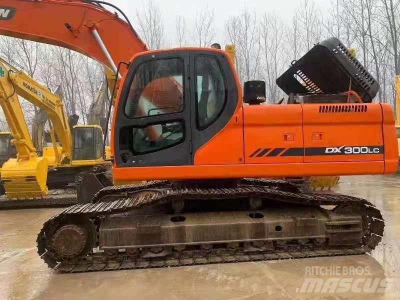 Doosan DX300LC Верижен екскаватор