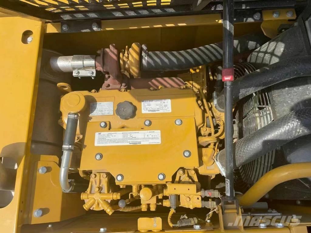 CAT 312D Средни екскаватори 7т - 12т