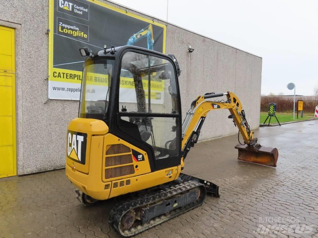 CAT 301.7 D Мини екскаватори < 7 т
