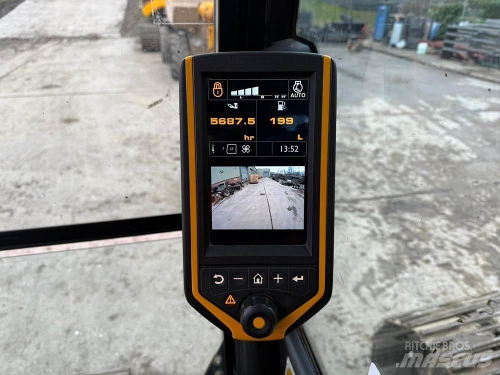JCB JS145 Верижен екскаватор