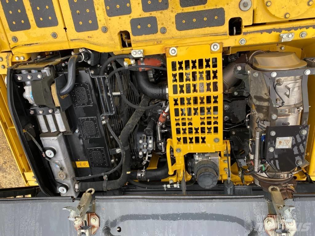 Komatsu PC240LC-10 Екскаватори с дълго рамо