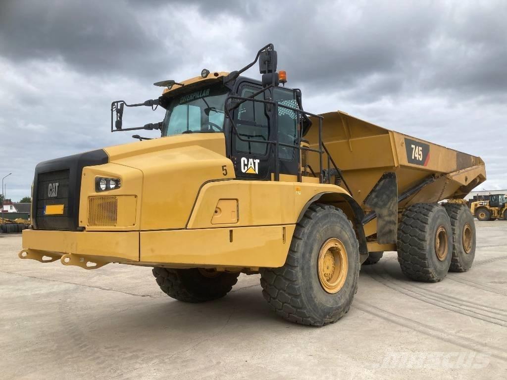 CAT 745 Дъмпери/моторни превозни средства