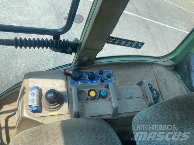 Fendt 207 V Трактори