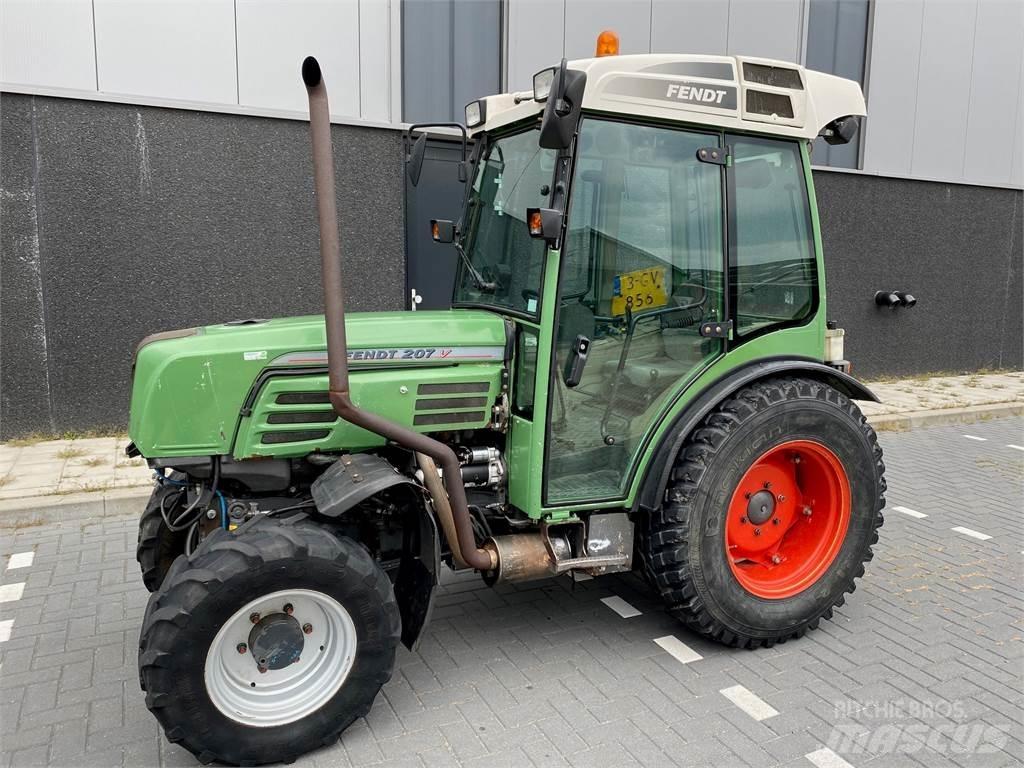 Fendt 207 VA Трактори