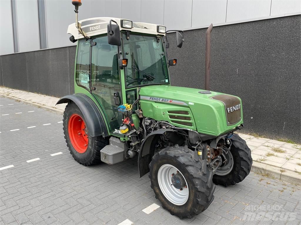 Fendt 207 VA Трактори