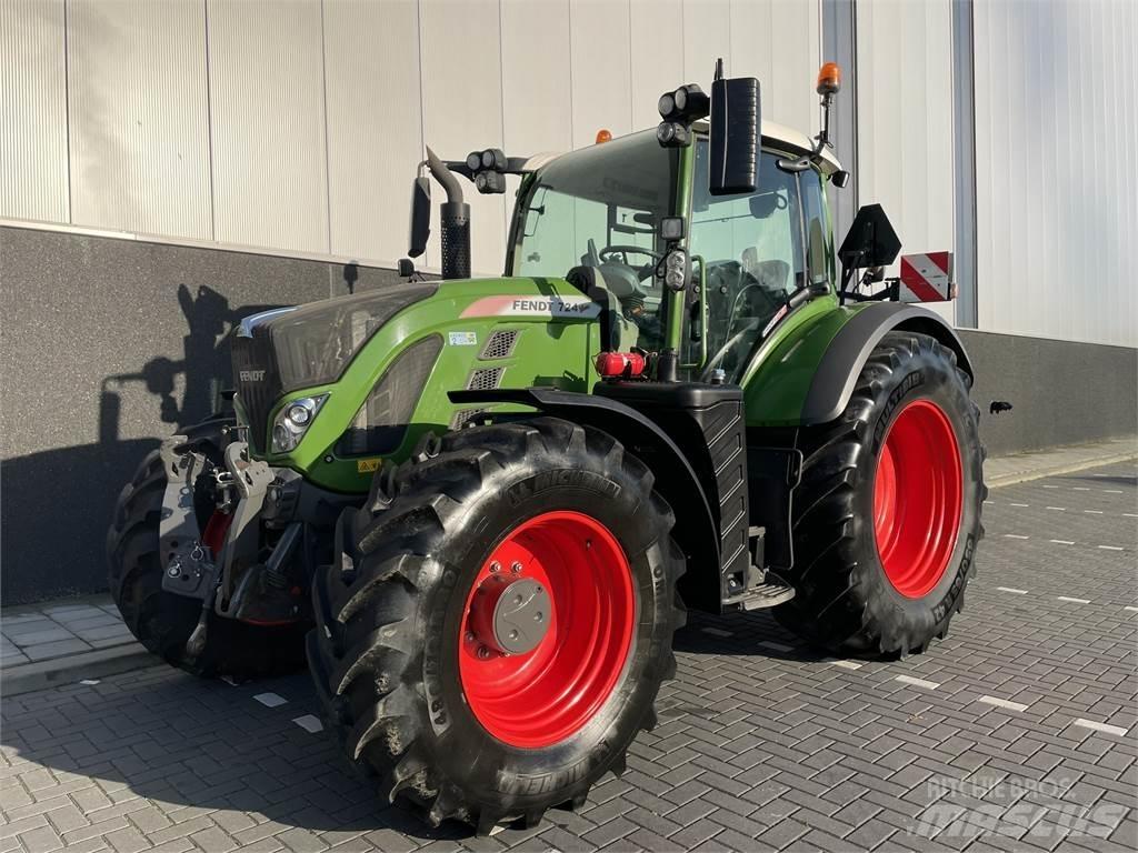 Fendt 724 S4 Трактори