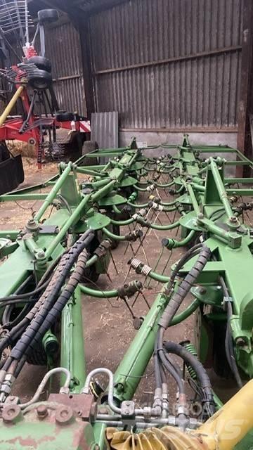 Krone KWT 15.02/14 Гребла и сенообръщачки